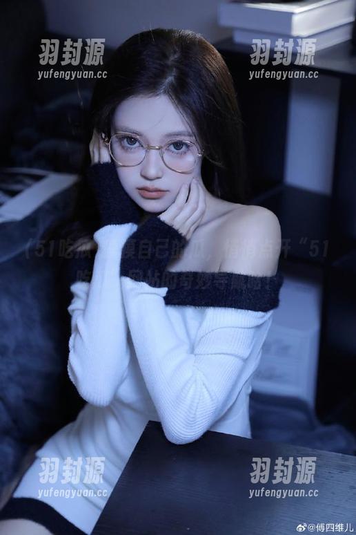 摸摸自己的瓜，悄悄点开“51吃瓜”网站的奇妙导航哈！