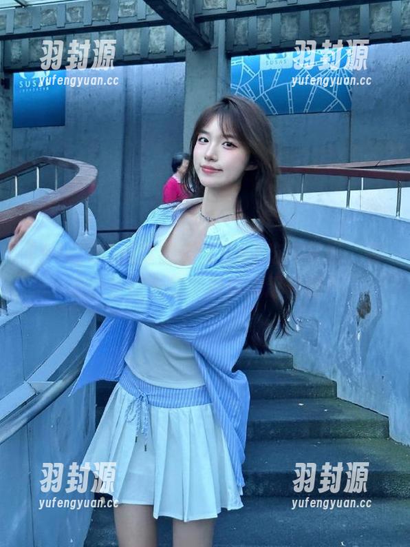 流量密码就在91吃瓜导航，看看这多惊人的黑料你能忍住吗？