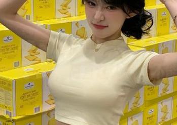 免费吃瓜神器，tttzzz668.su黑料不过时，简直让人欲罢不能！