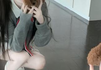 在五一吃瓜网页上，今天的大瓜炸裂了！你绝对想不到的剧情！