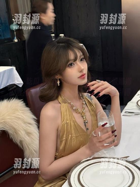 这五一吃瓜的网页简直像娜娜的直播间，一进来就被各种“瓜”吸引得回不去了。