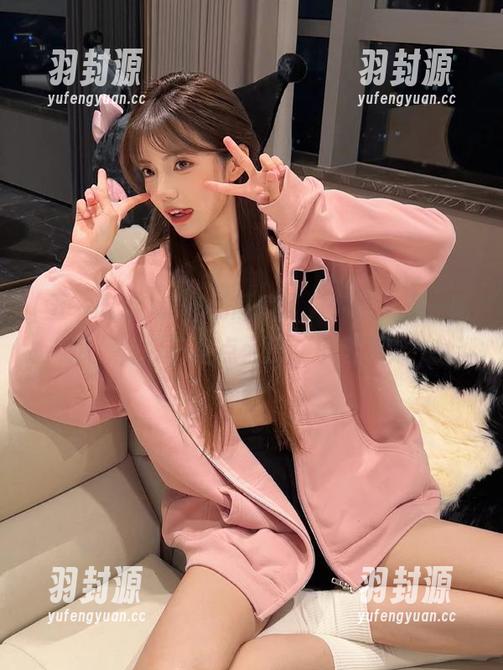 这一桶瓜值了，下载“五一吃瓜”，今日盘点大瓜，乐趣无穷！