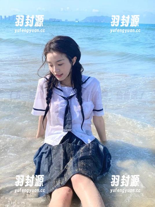 五一吃瓜最新官网，偷偷瞄了一眼，真是个瓜田！