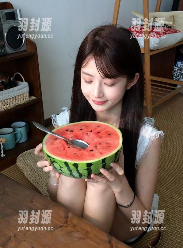 五一吃瓜官网网页版的视频，简直就是官方吃瓜指南，刷爆群聊的那种！