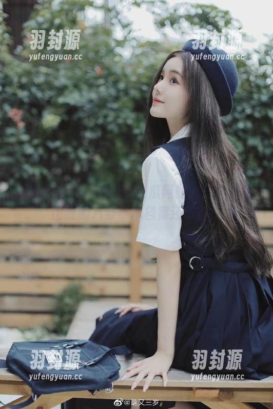 www.51吃瓜网的入口——这比我的八卦小本档案还丰富！