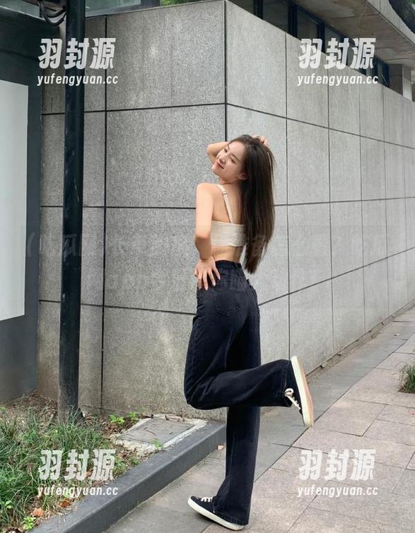 长草的瓜，你准备怎么看？吃瓜网app今日带你瞄大动作！