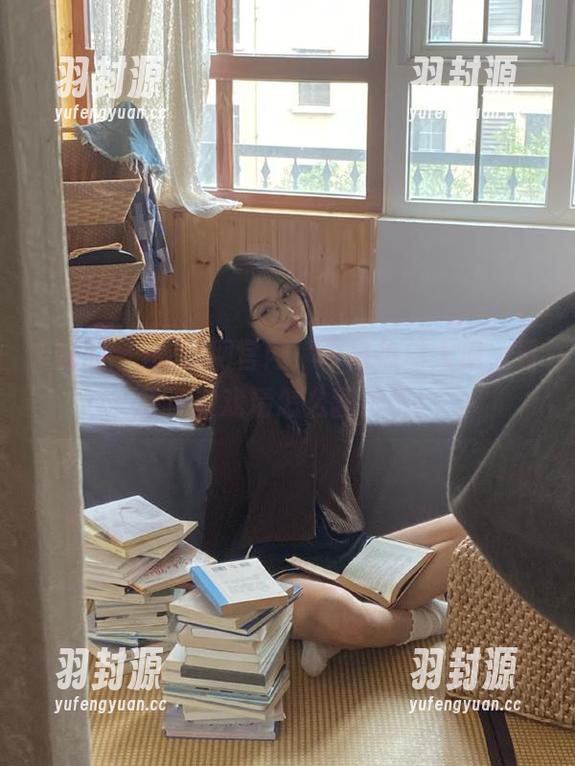 吃瓜网官网：今日热门大瓜，看看这波戏精怎么翻滚吧！