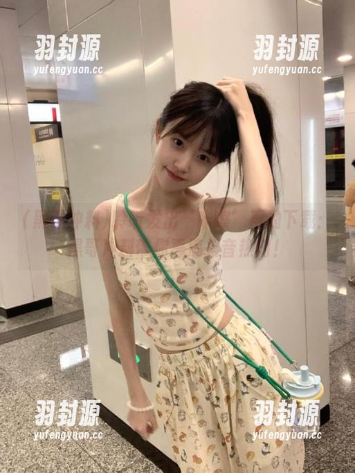 聆听发出‘咔嚓’声的下载：黑哥冲料带你恶搞抖音热门！