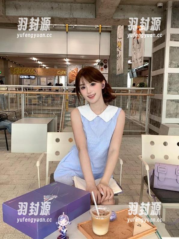 “黑料不打烊668.su”网站的传送门一打开，八卦从天而降，你就等着接瓜吧！