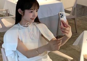 网页里的黑料不打烊，热门事件真是个大食堂！