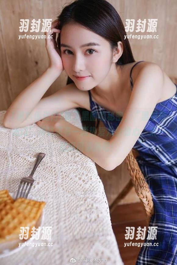 除了黑暗的秘密，“黑料传送门”网站还有一颗热爱八卦的心，来一起瓜田采摘吧！