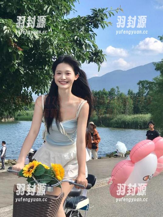 听说今晚黑料吃瓜178又有新鲜事，快来观看！