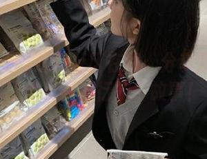 黑料社区在线：分享那些瞬间让你乐到不行的小故事！