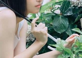反差大到难以置信，下载黑料网，不看吃亏的可是你哦！